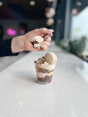 
                  
                    Load image into Gallery viewer, Caramel Macchiato Cake Cup
                  
                